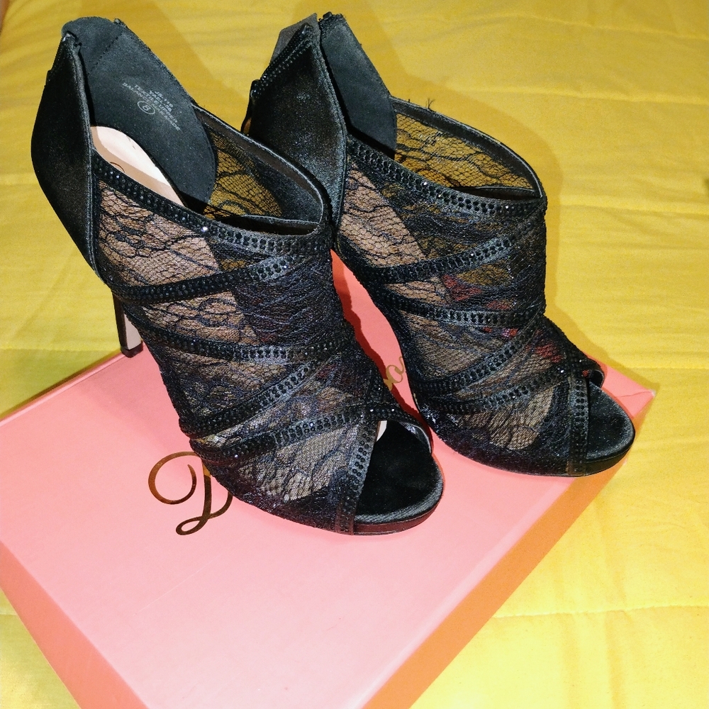 Women's Black De Blossom Collection Heels with lace and rhinestone